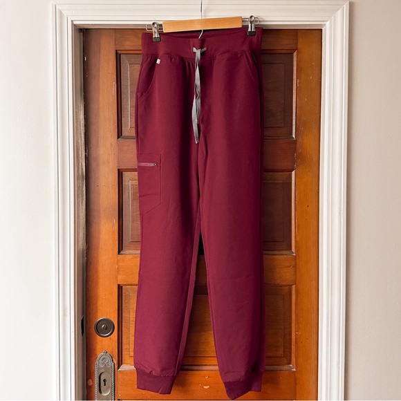 COPY - Figs Burgundy High Waisted Zamora Jogger Scrub Pants Small Tall ST - Picture 2 of 4